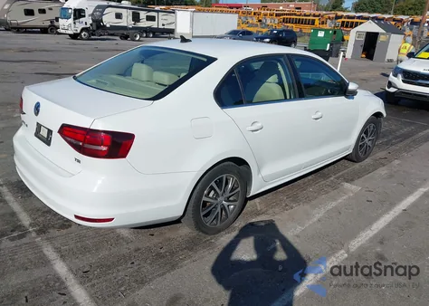 2018 Volkswagen Jetta 1.4T Se/1.4T Wolfsburg Edition z USA, uszkodzony, nr VIN 3VWDB7AJ3JM257922